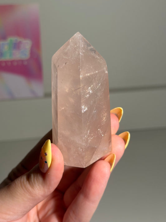 Rose Quartz Mini Tower (15C) ⟢