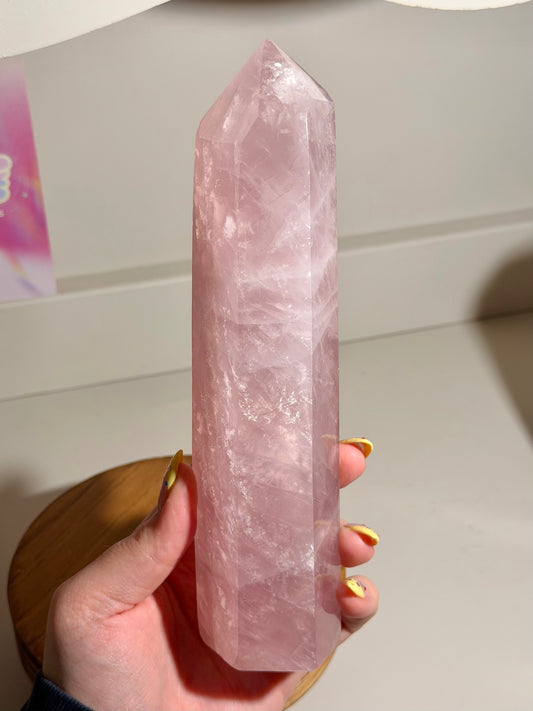 Rose Quartz Tower (92) ⟢ Pink Gloss