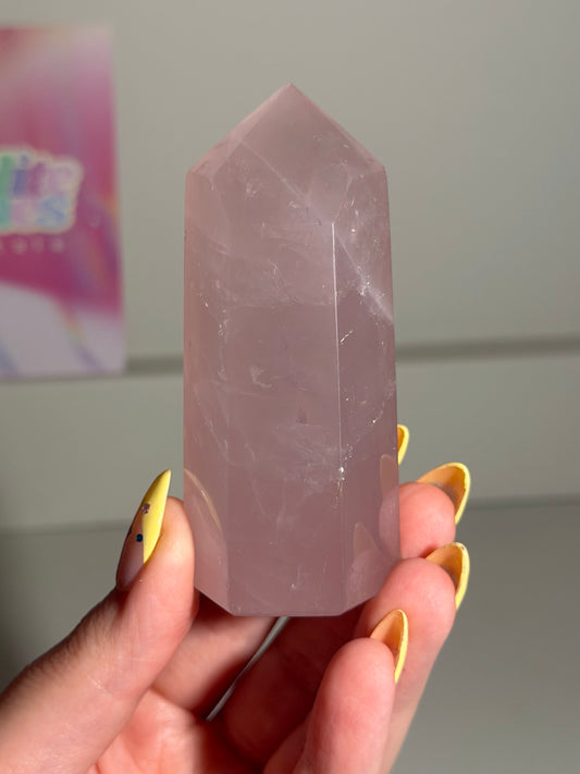 Rose Quartz Mini Tower (15D) ⟢
