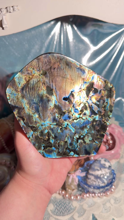 Statement labradorite freeform from Madagascar