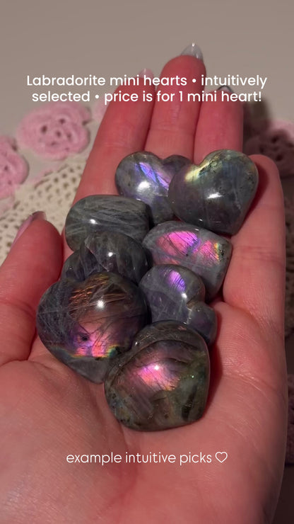 Labradorite mini hearts - intuitive pick