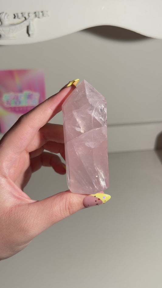 Rose Quartz Mini Tower (24A) ⟢